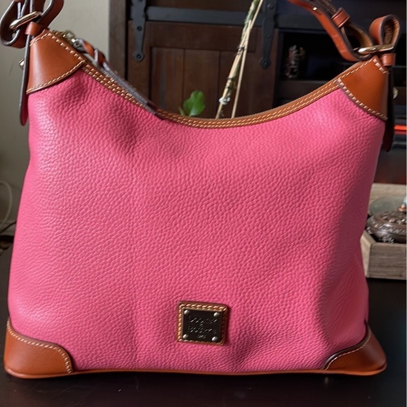 NWOT DONNEY AND BOURKE LEATHER PEBBLE PINK HOBO BAG - Picture 11 of 12
